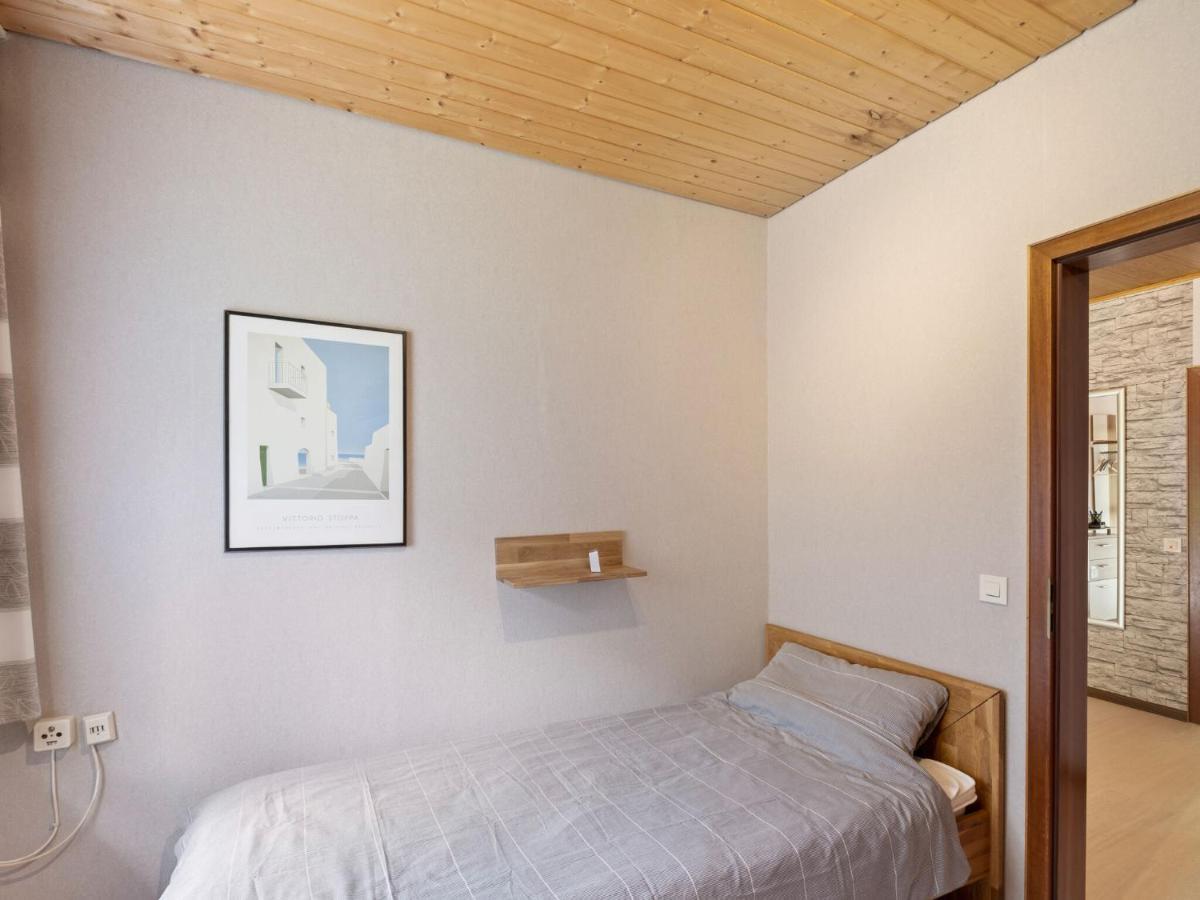 Idyllic Bungalow In Feusdorf With Forest View Экстерьер фото
