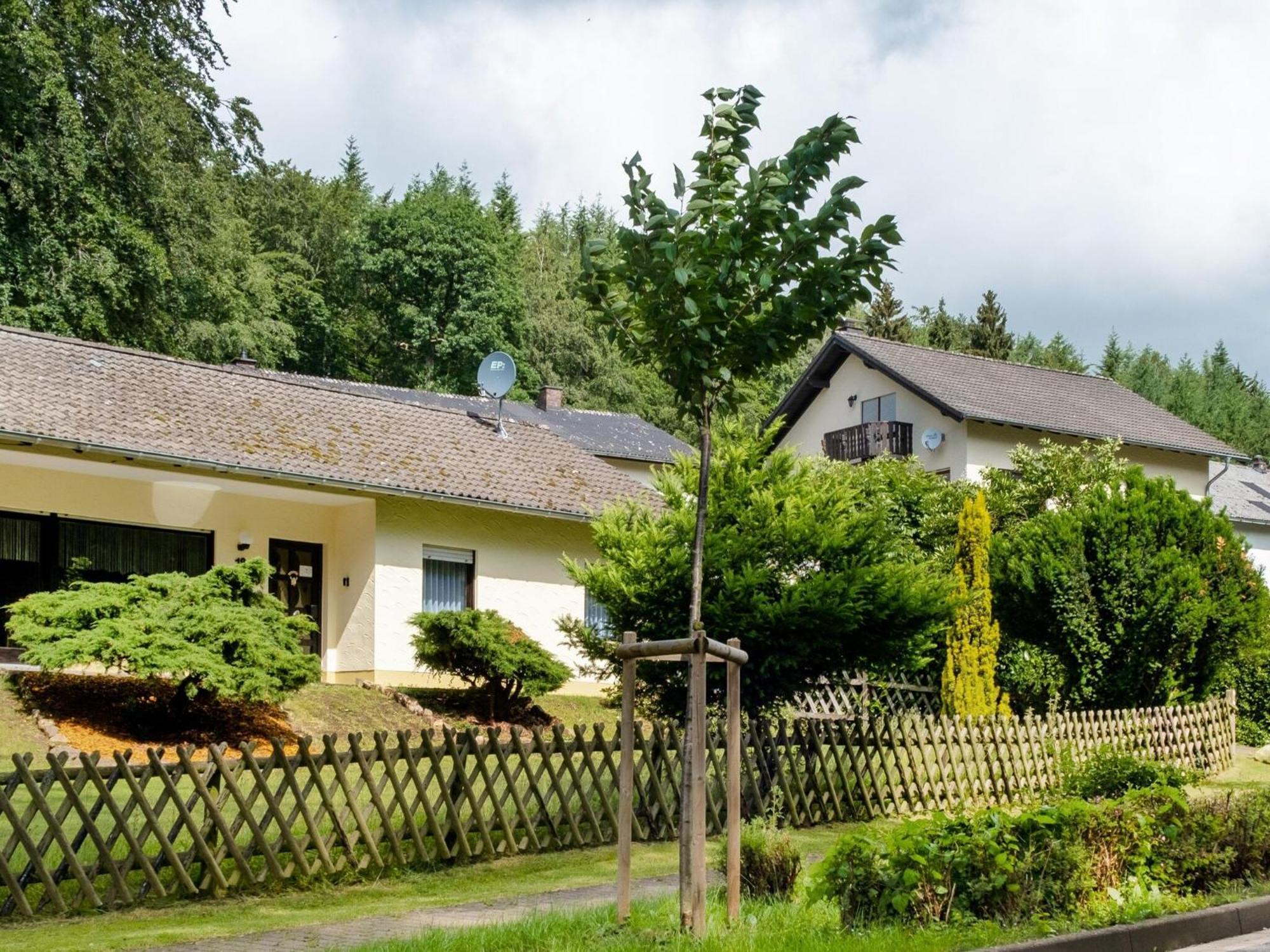 Idyllic Bungalow In Feusdorf With Forest View Экстерьер фото